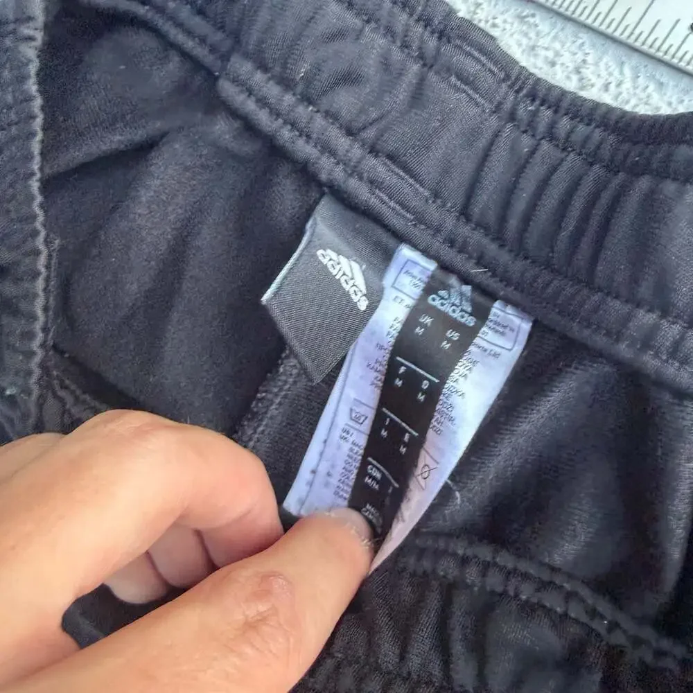 adidas baggy tricot